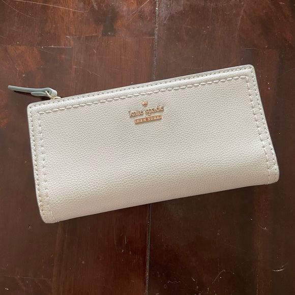 kate spade Handbags - Kate Spade Patterson Drive Braylon Wallet
